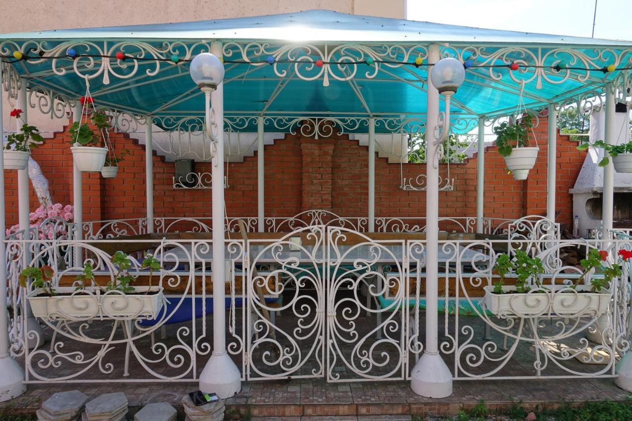 White House Apartments Odessa Dış mekan fotoğraf