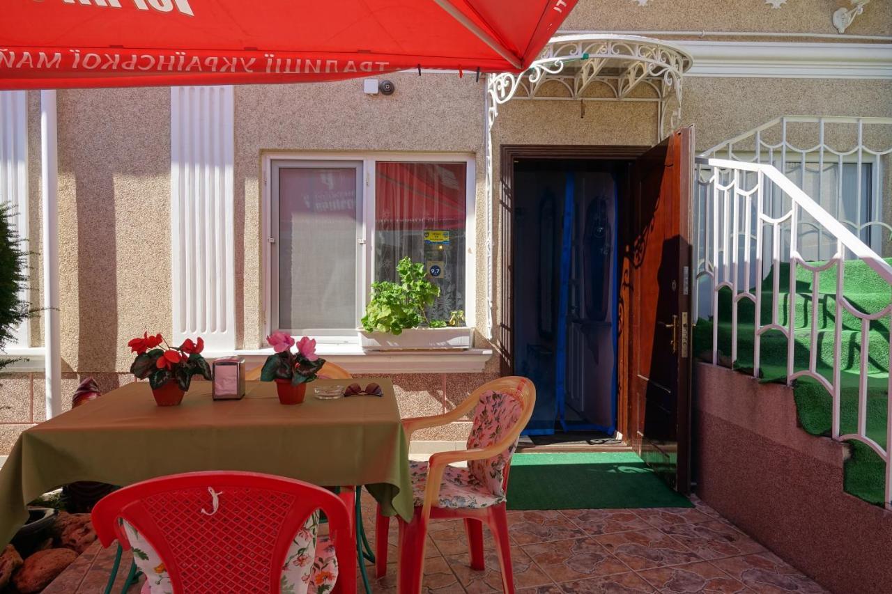 White House Apartments Odessa Dış mekan fotoğraf
