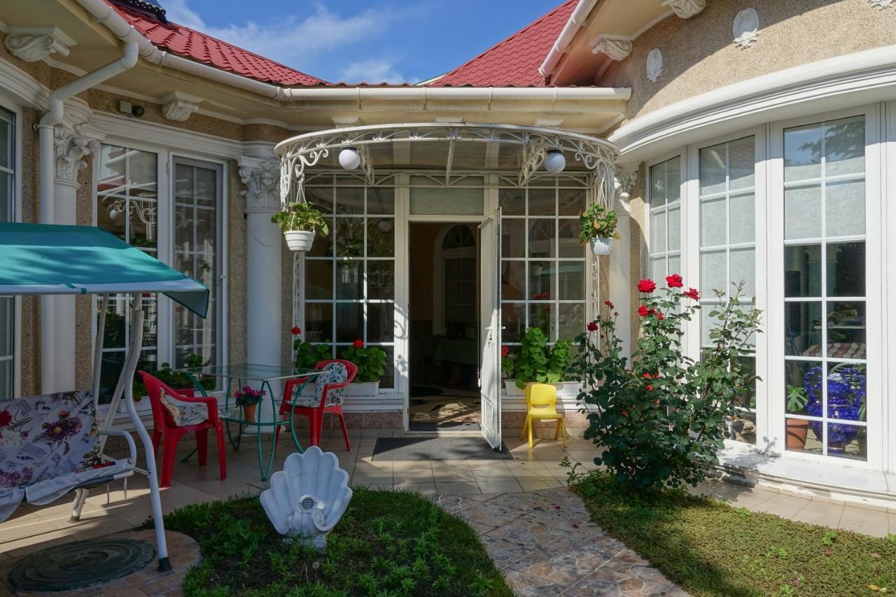 White House Apartments Odessa Dış mekan fotoğraf
