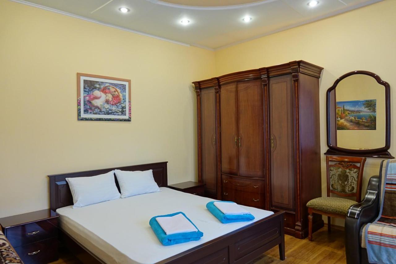 White House Apartments Odessa Dış mekan fotoğraf