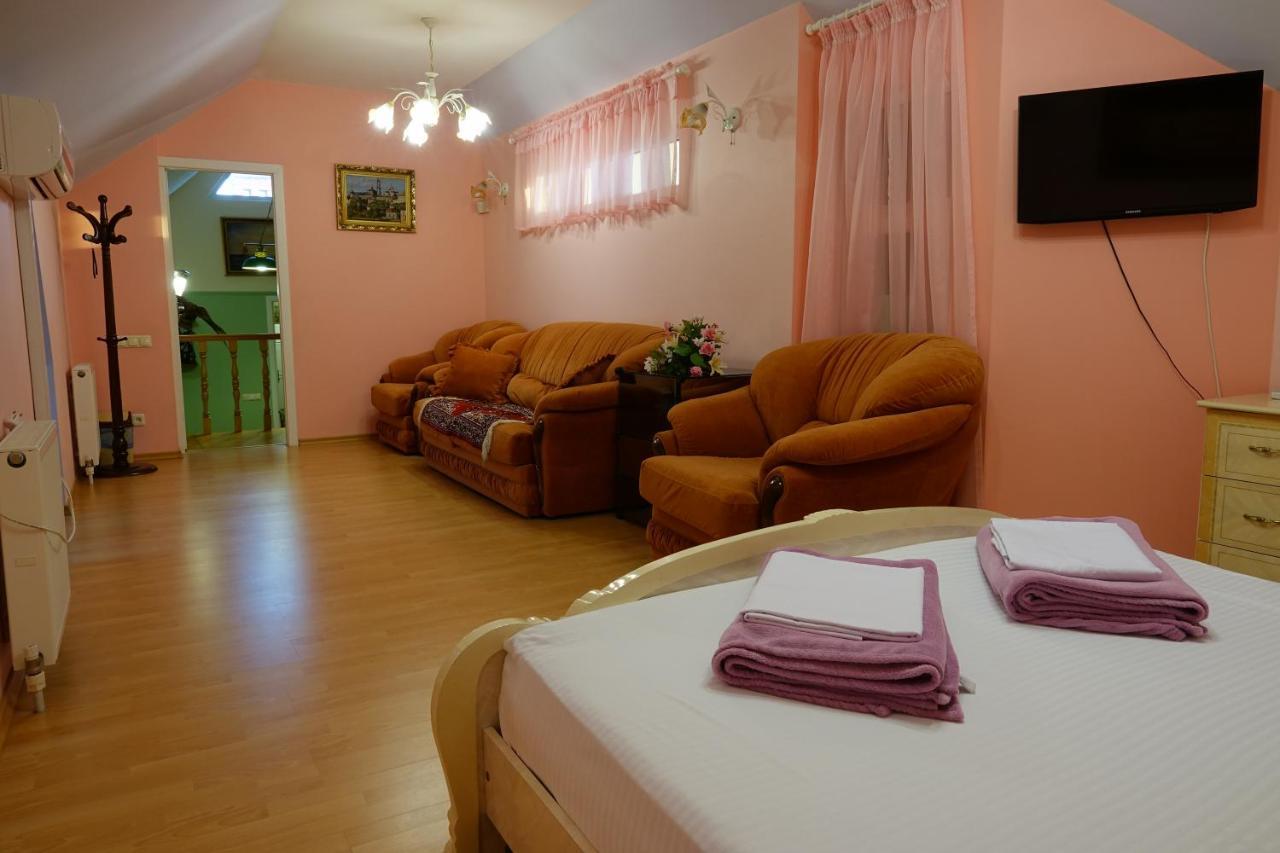 White House Apartments Odessa Dış mekan fotoğraf
